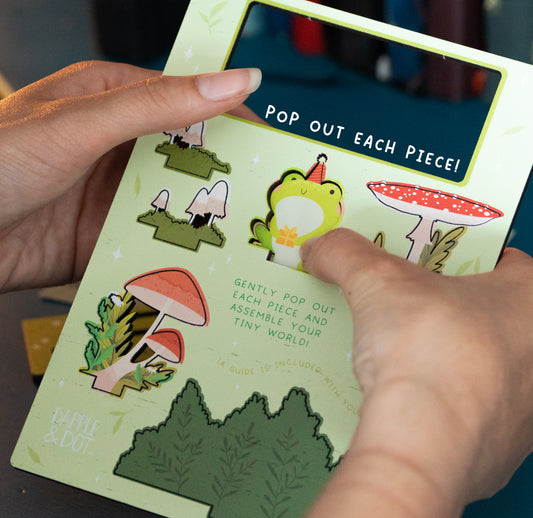 HAPPY BIRTHDAY FROG POP OUT CARD - PERSONALISABLE