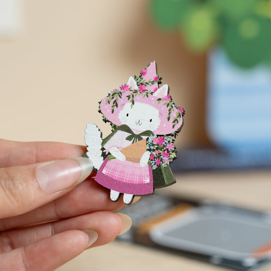 WITCH CAT OF FLOWERS PIN/MAGNET
