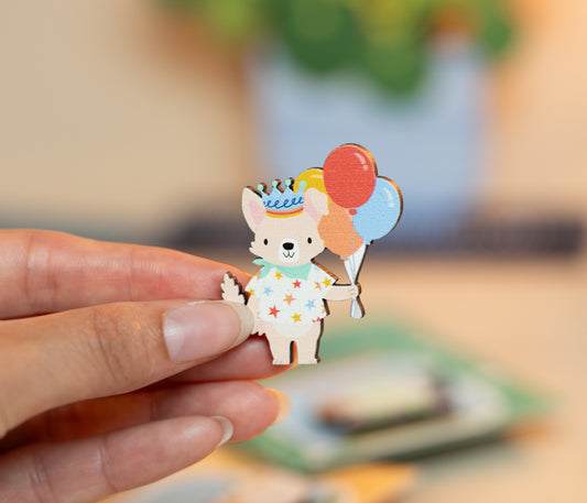 BIRTHDAY DOG PIN/MAGNET
