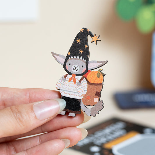 HALLOWEENIE PUMPKIN GATHERER PIN/MAGNET