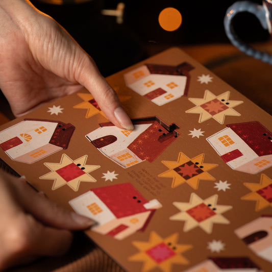 MAKE YOUR OWN CHRISTMAS SCANDI HOUSE POP OUT GARLAND