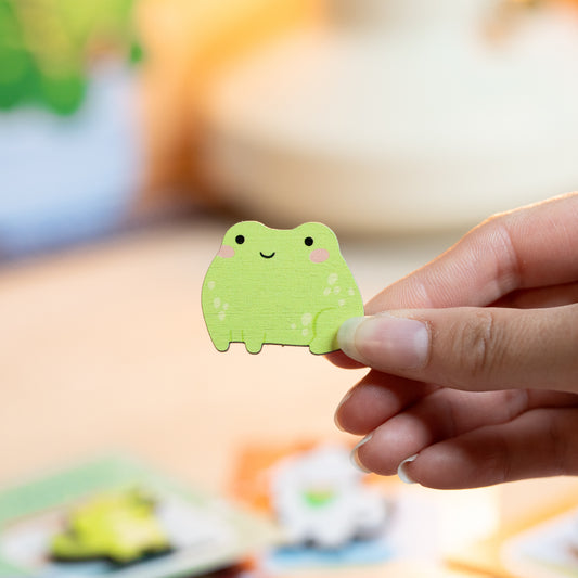FRIENDLY FROG PIN/MAGNET