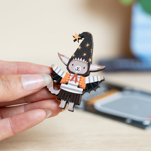 HALLOWEENIE BAT WINGS PIN/MAGNET