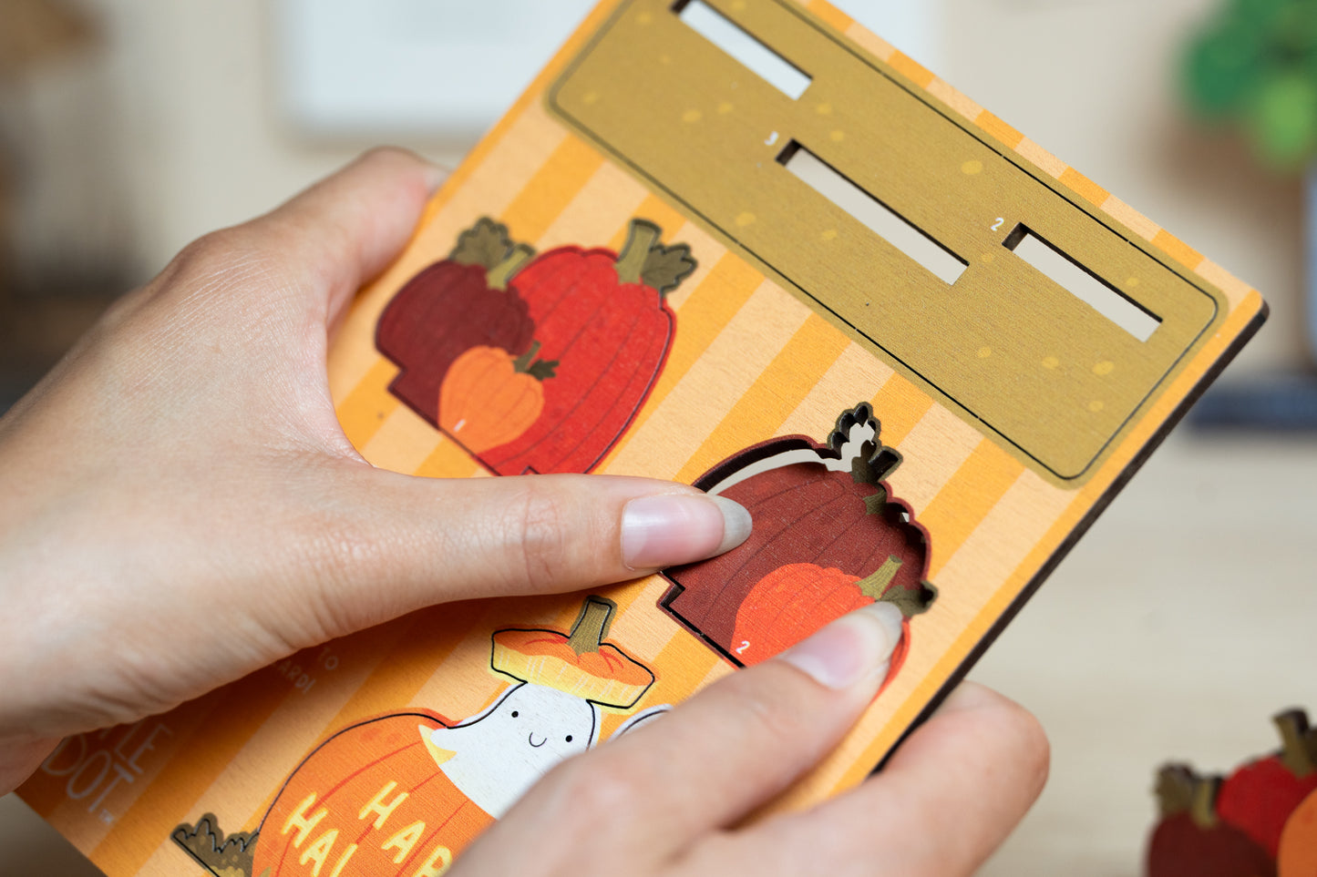 WHOLESALE - HAPPY HALLOWEEN GHOST WOODEN POP OUT CARD - PACK OF 8