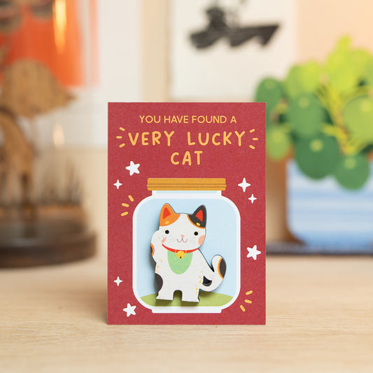 VERY LUCKY CAT PIN/MAGNET