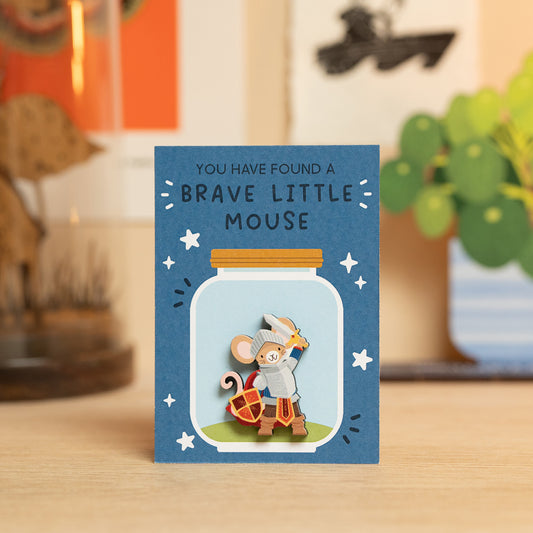 BRAVE LITTLE MOUSE PIN/MAGNET