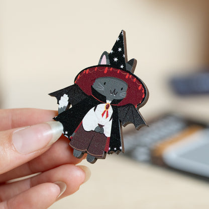 WITCH CAT OF VAMPIRES PIN/MAGNET