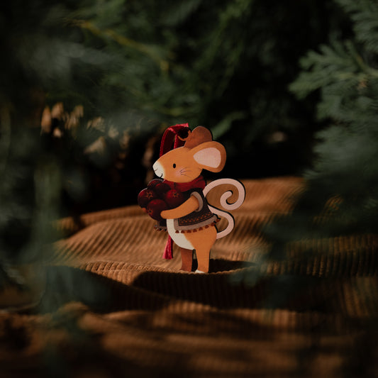 FOREST MOUSE & BERRIES CHRISTMAS DECORATION