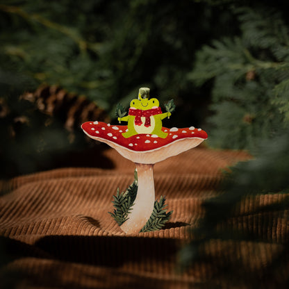 FROG & TOADSTOOL CHRISTMAS DECORATION