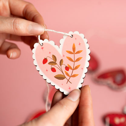 FLORAL HEARTS VALENTINES GARLAND