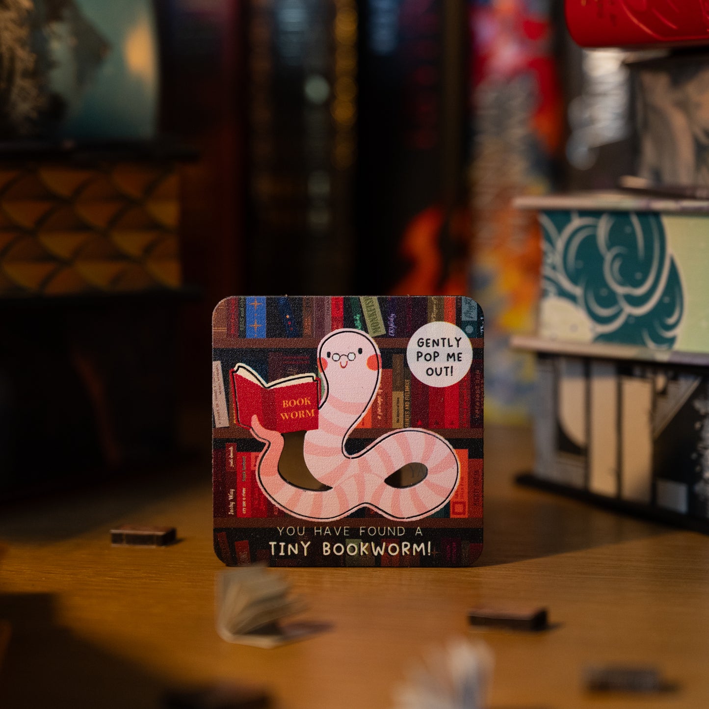 BOOKWORM PIN/MAGNET