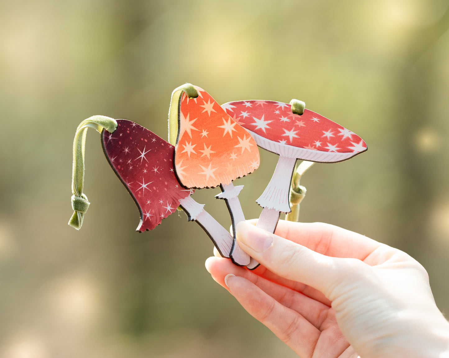 WHOLESALE - STARRY LIGHT RED MUSHROOM DECORATION - PACK OF 5