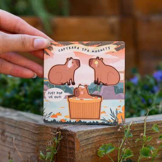CAPYBARA SPA WOODEN POP OUT MAGNETS