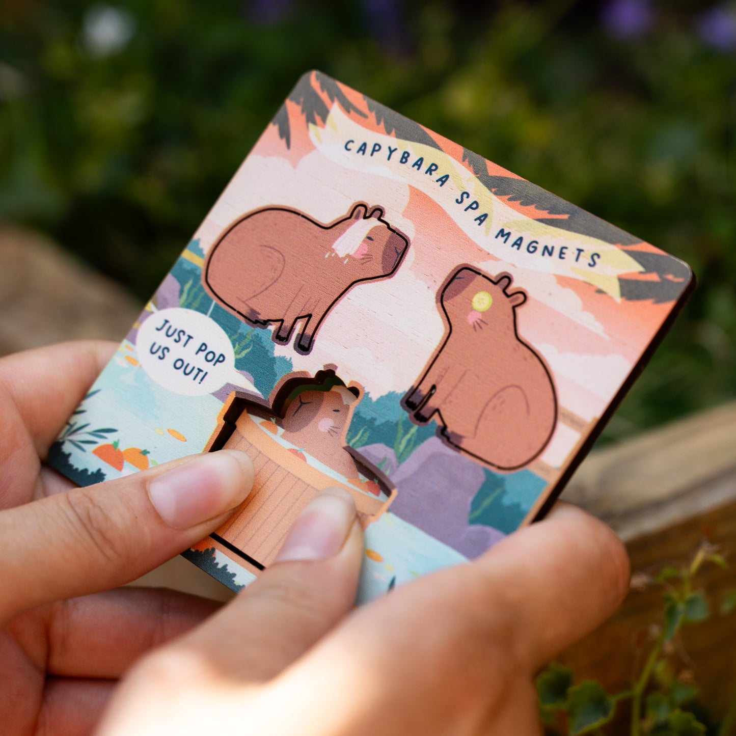 CAPYBARA SPA WOODEN POP OUT MAGNETS