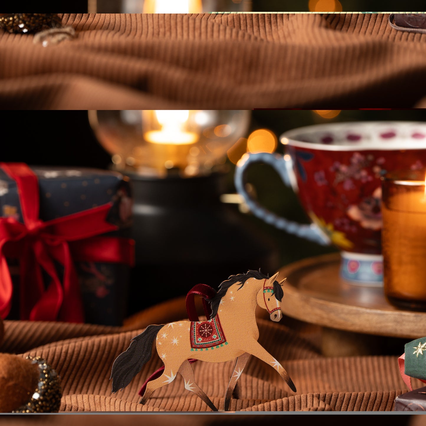 FOLK HORSES CHRISTMAS DECORATIONS